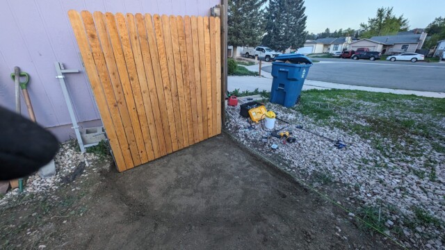 Fence Rebuild 8